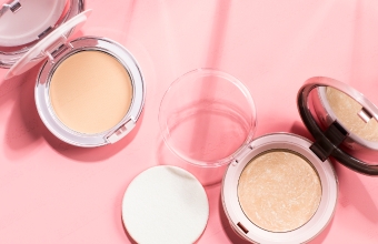 如何设计一个能够吸引消费者的化妆品网站呢？